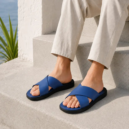 view:closeup;variant:black|blue