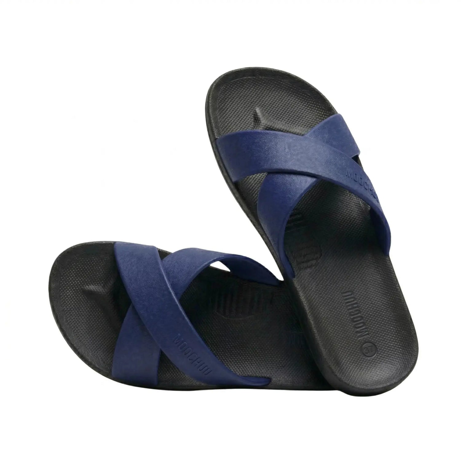 view:main;variant:black|blue