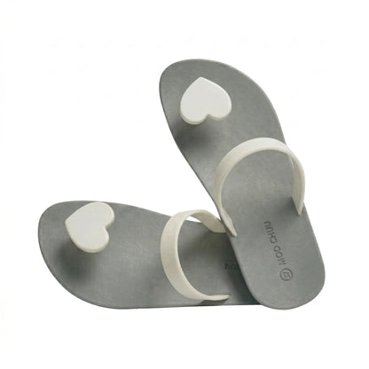 view:main;variant:heart|grey - white