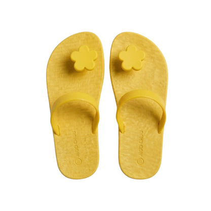 view:top;variant:flower|yellow - yellow