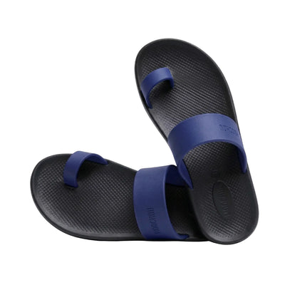 Titan - Black / Blue