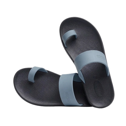 view:main;variant:black|grey