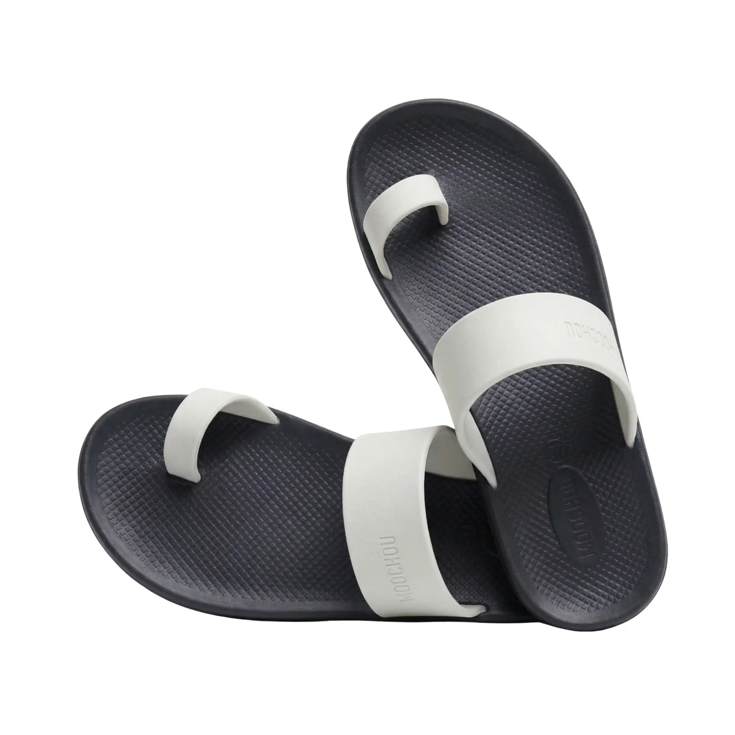 view:main;variant:black|white