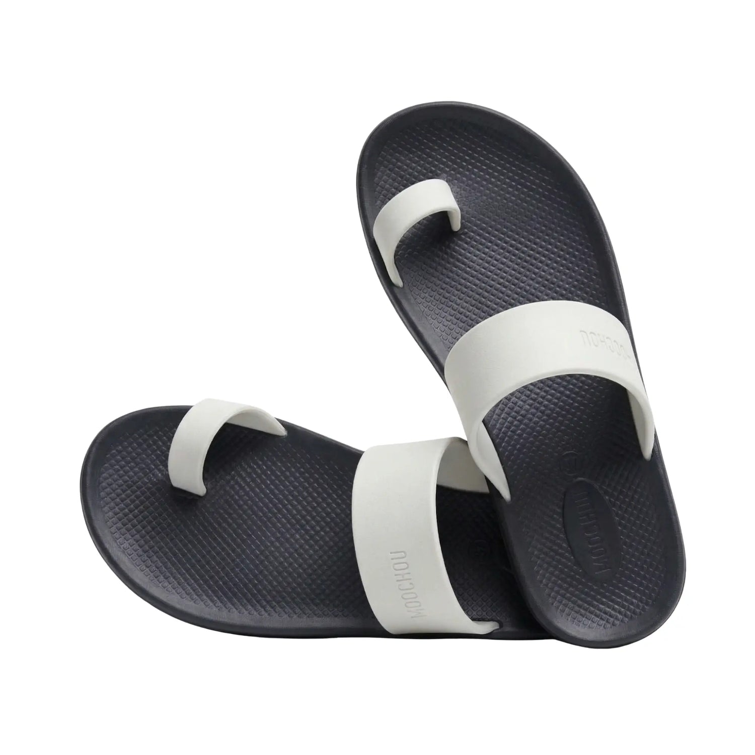 view:main;variant:black|white