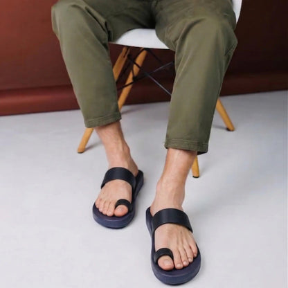 view:closeup;variant:navy|black