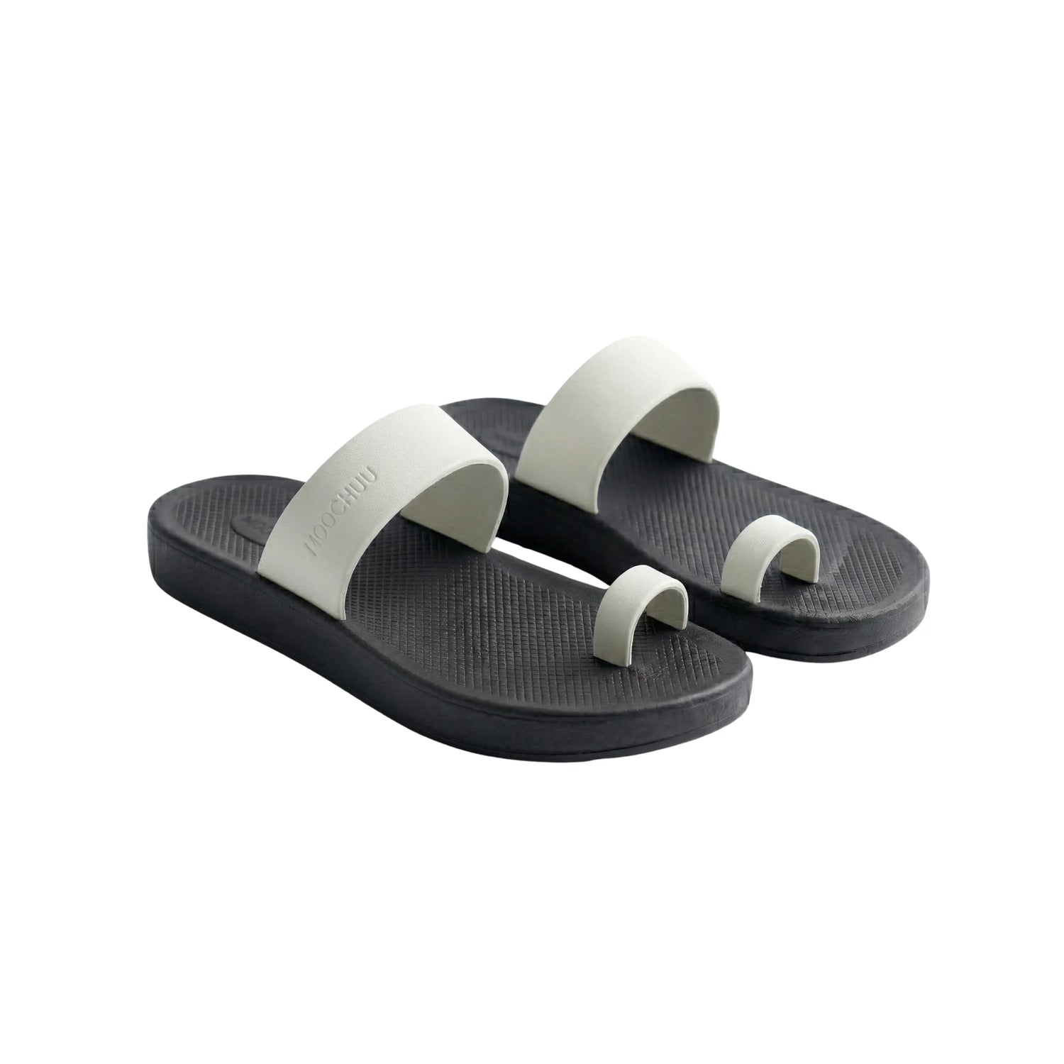 view:side;variant:black|white